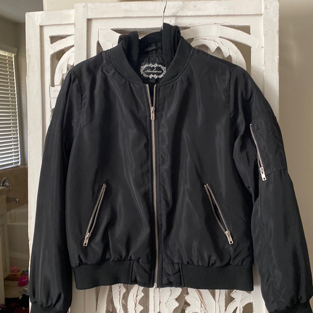 Black Bomber Jacket size Large with zippers